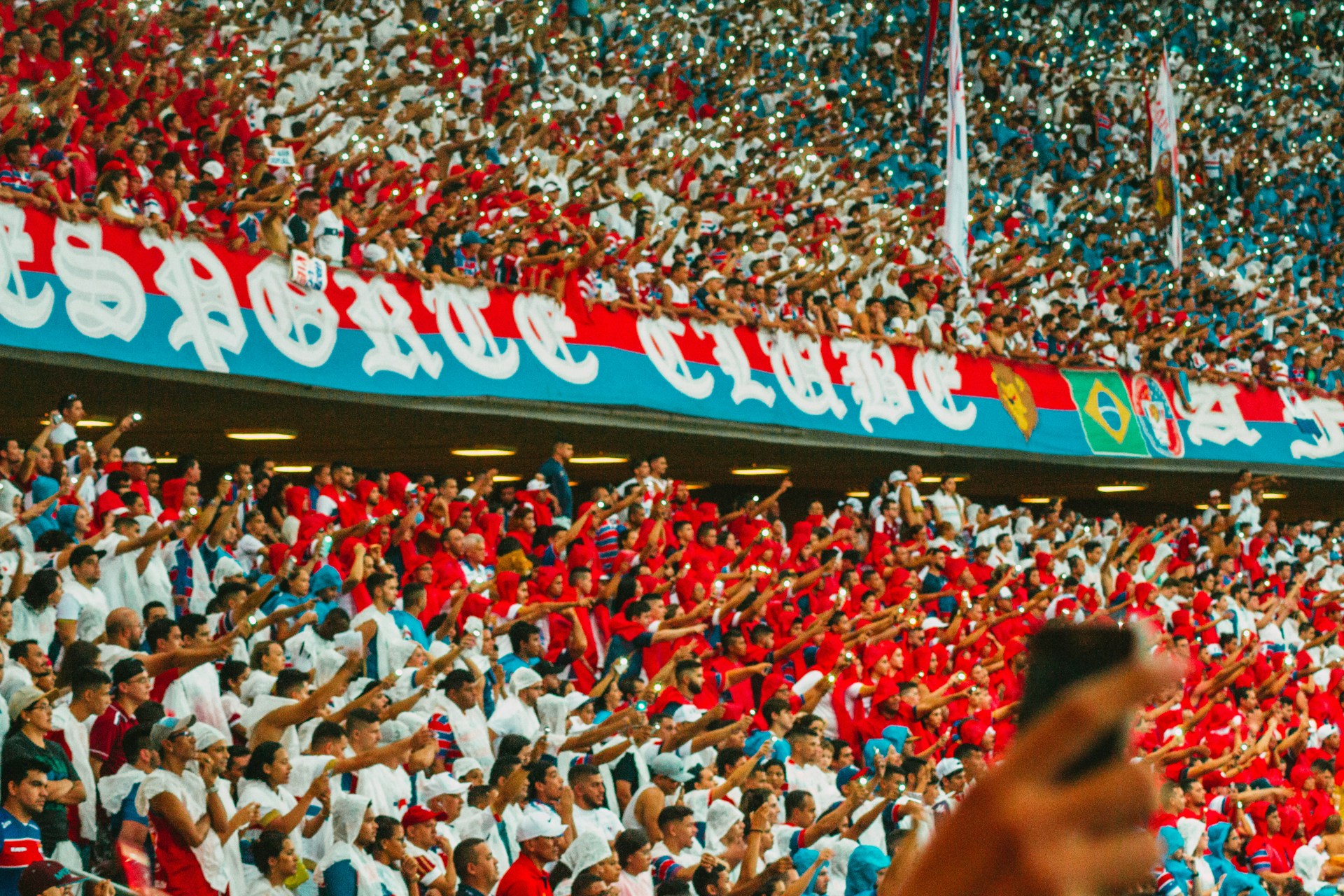 Hinchas en un clásico chileno